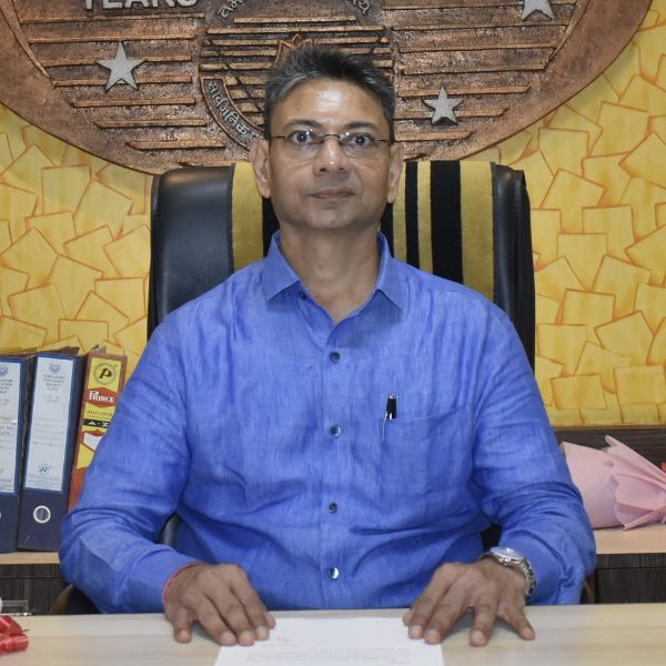 Shri Ashish Vakil